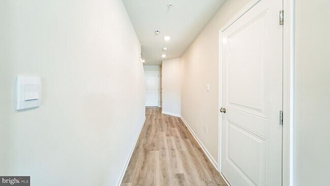 Building Photo - 178 Bell Ct