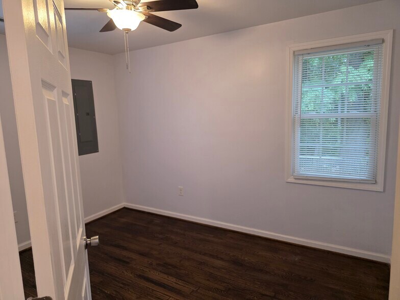 Building Photo - 501 E Brookland Park Blvd