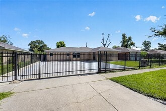 Building Photo - 7950 Longridge Dr