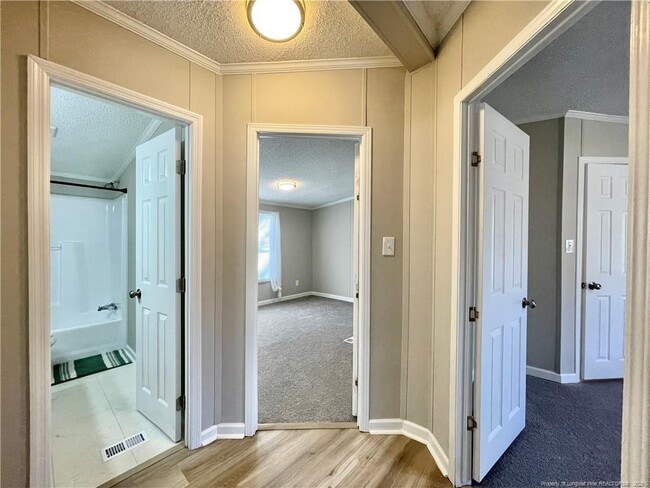 Building Photo - 140 Gibbs Rd