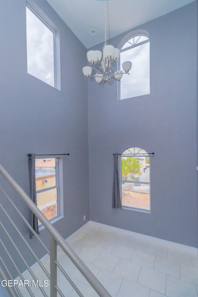 Building Photo - 4744 Excalibur Dr