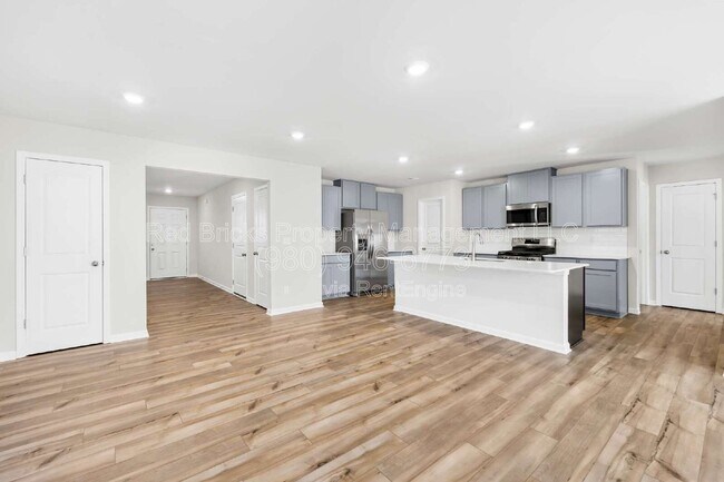 Building Photo - 15126 Windy Plns Rd