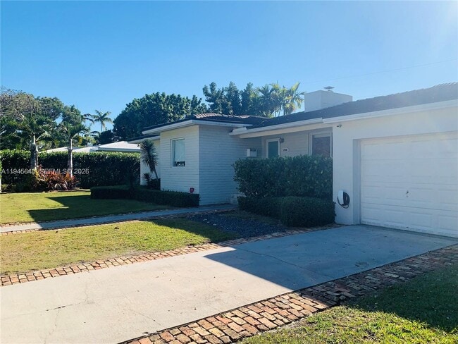 Building Photo - 1240 S Alhambra Cir