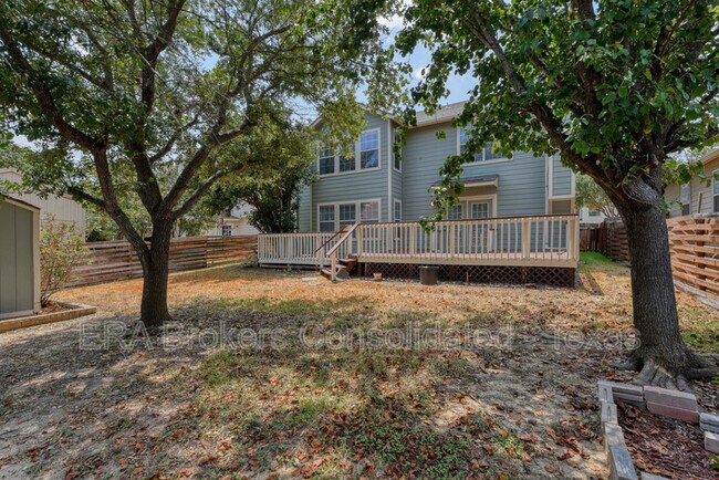 Building Photo - 16734 Basin Oak