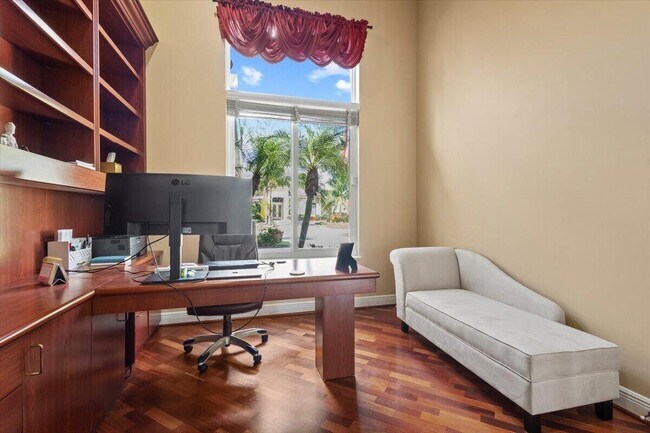 Building Photo - 8048 Links Way