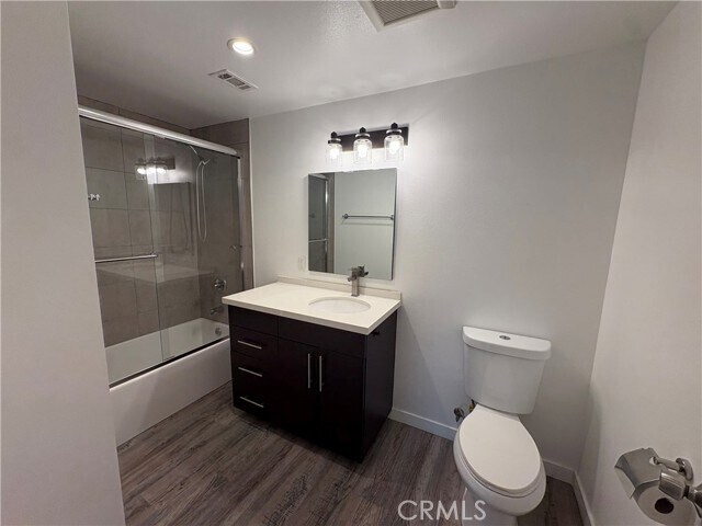 Building Photo - 117 W Chestnut St