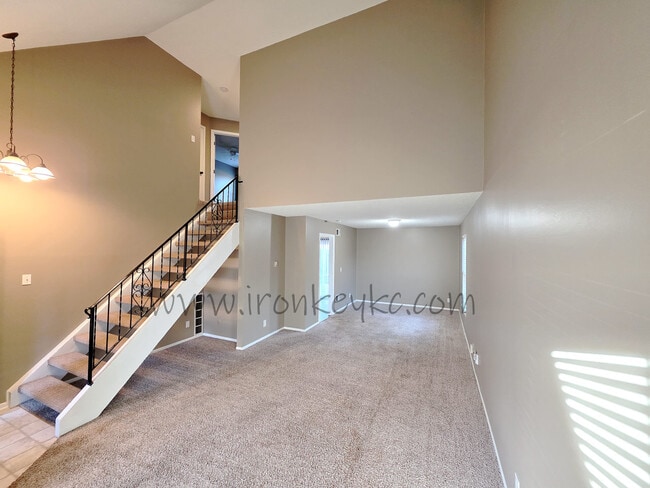 Building Photo - 10176 Haskins St