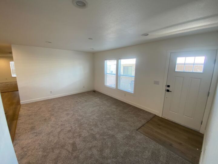 Building Photo - 2060 N Center St