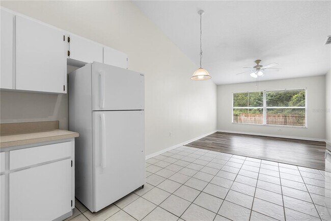 Building Photo - 37228 Grassy Hill Ln