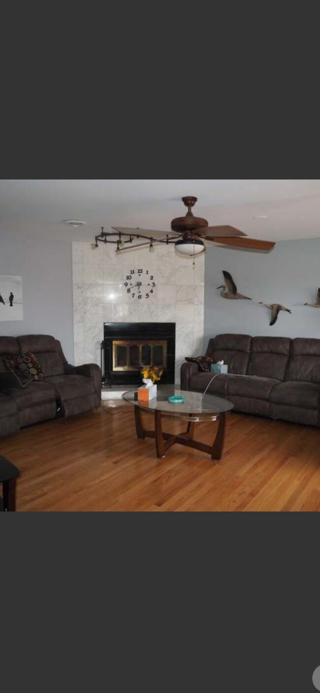 Building Photo - 4N200 Glen Ellyn Rd