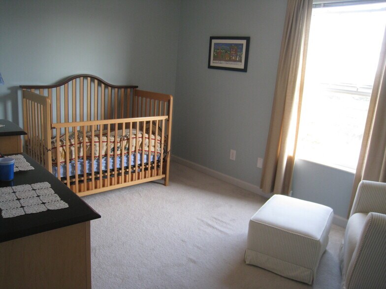 Building Photo - 5472 Baneberry Ave