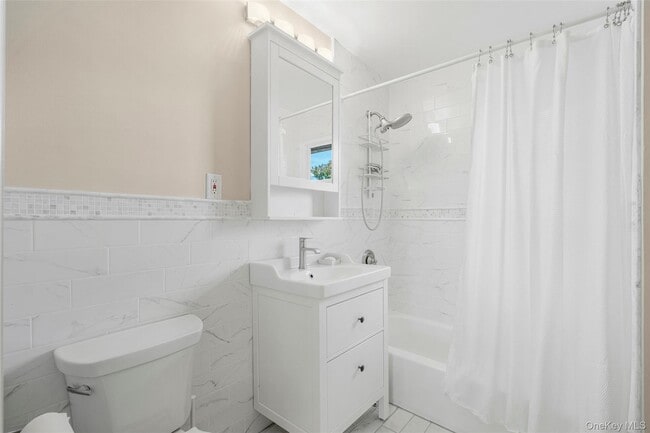 Building Photo - 10 Lundy Ln