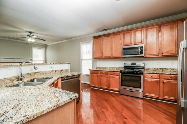 Building Photo - 35 Chesapeake Chase