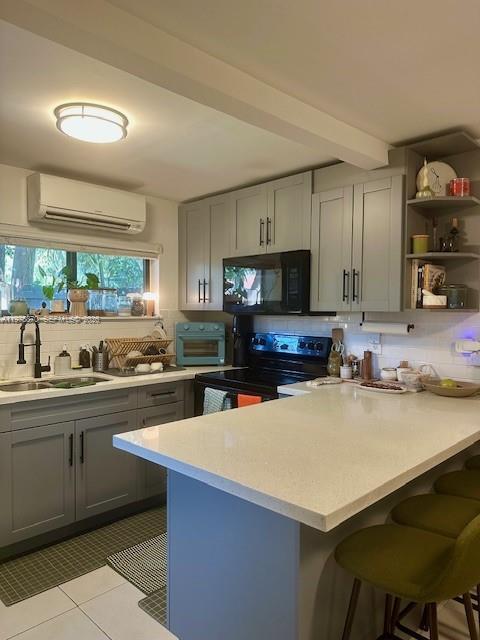 Building Photo - 1750 NE 144th St