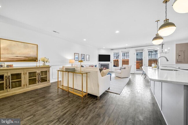 Building Photo - 23611 Rose Leigh Terrace