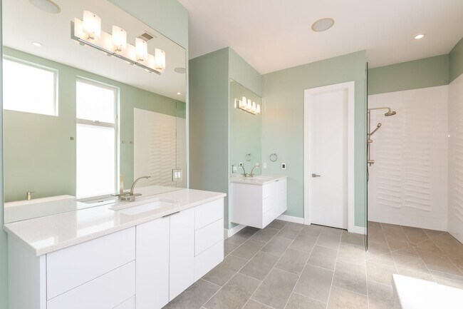 Building Photo - Luxury Living in Lo-Hi with Private 2 Car Garage and Rooftop Patio