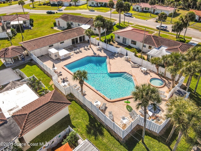 Building Photo - 710 Flamingo Dr