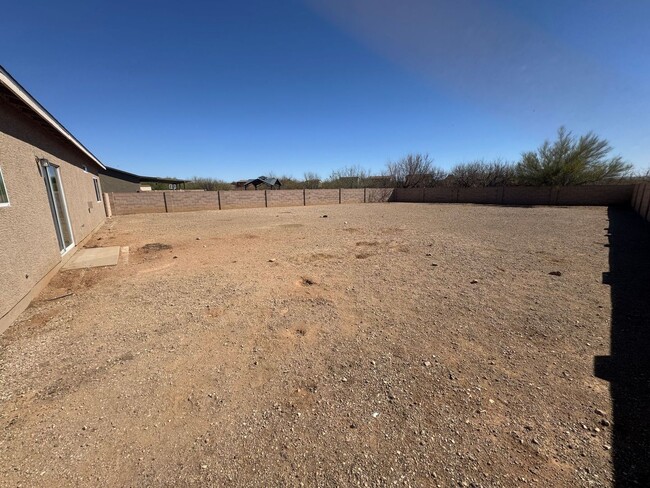 Building Photo - 3 Bedroom - 2 Bath - 1525 Sq. Ft. Home in ...