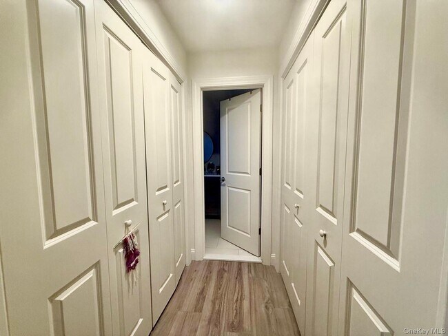 Building Photo - 177 Upper Croton Ave