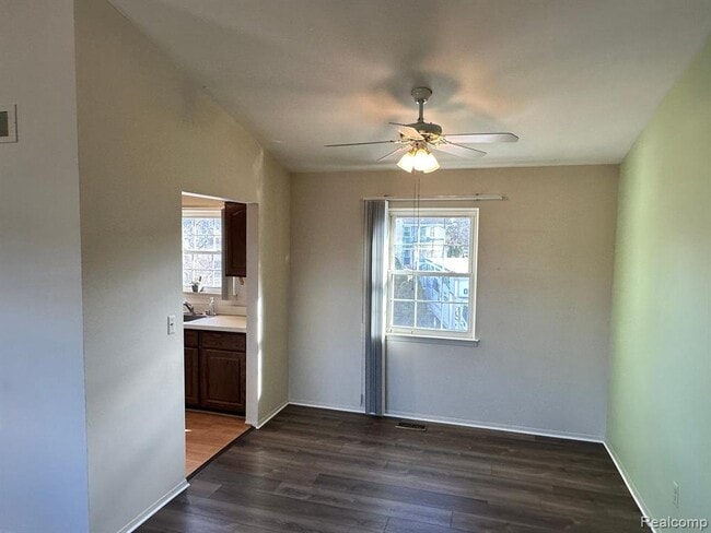 Building Photo - 20923 W Glen Haven Cir