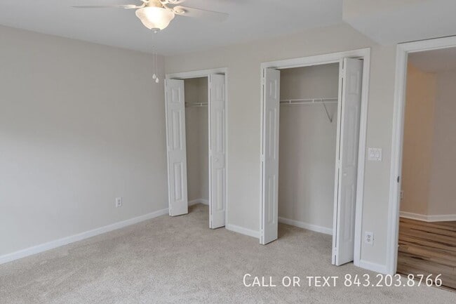 Building Photo - 700 Daniel Ellis Dr