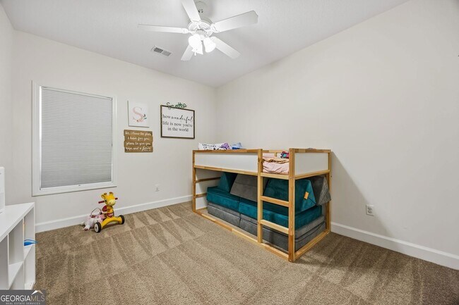 Building Photo - 152 Verano St