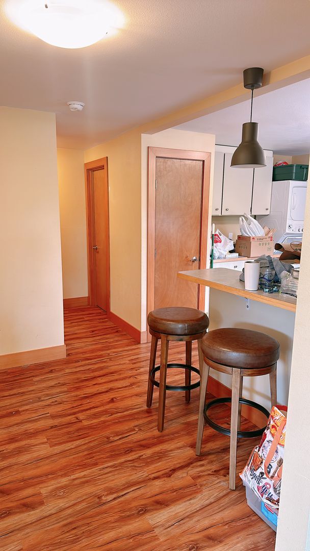 Building Photo - PRELEASING: 3 bdrm/1.5 bath house near WWU + Fairhaven