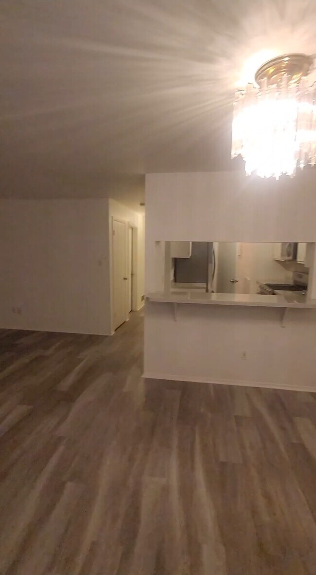 Building Photo - 1303 Morris Ct