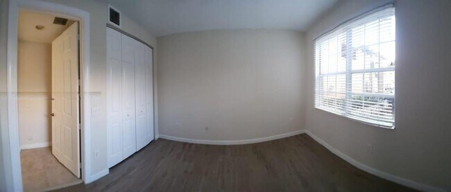Building Photo - 8207 NW 128th Ln