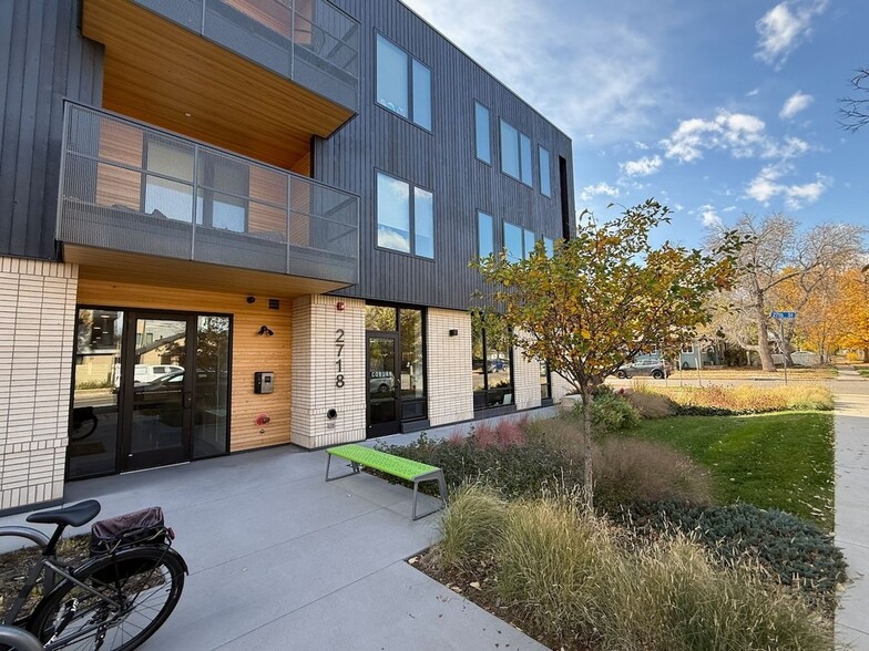 Primary Photo - 2718 Pine St