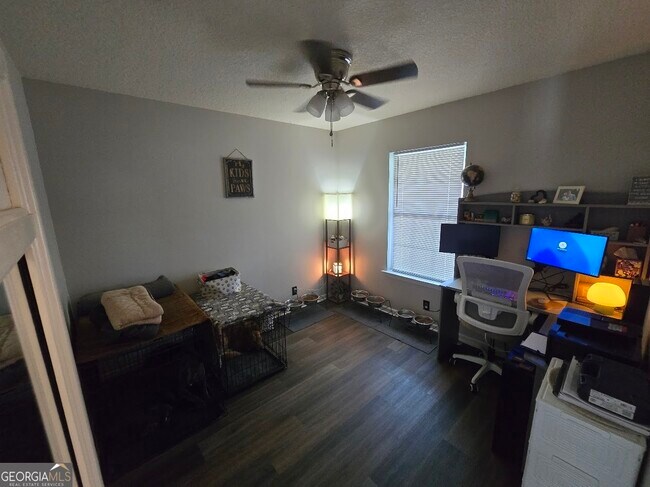Building Photo - 130 Dellwood Pl