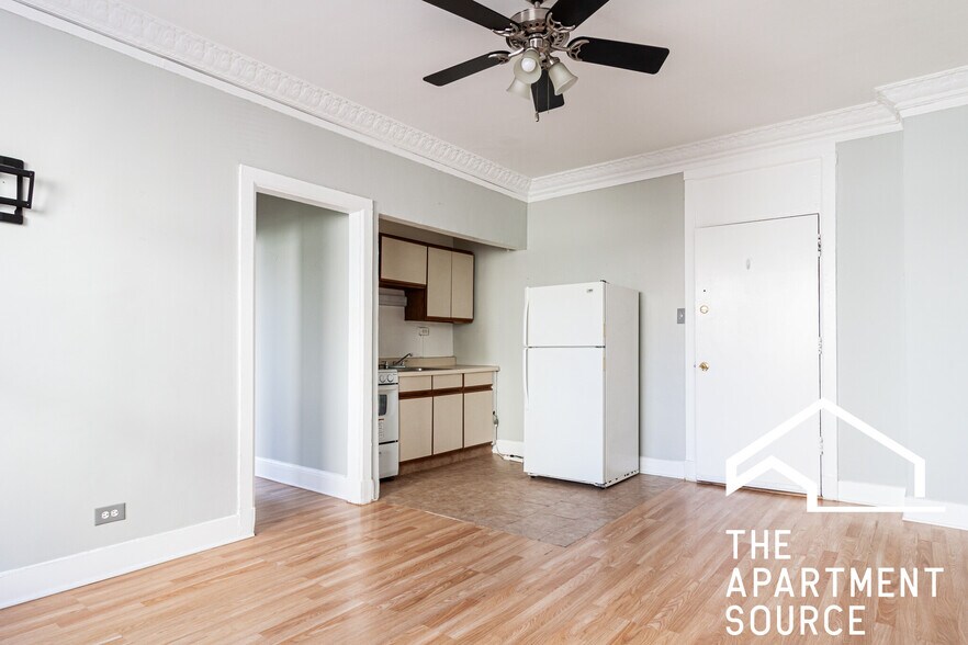 Building Photo - 3835 N Fremont St