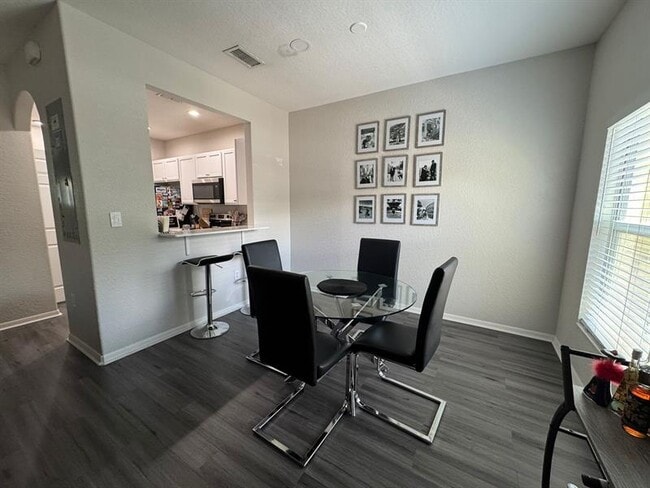 Building Photo - 107 Monterey Bay Dr