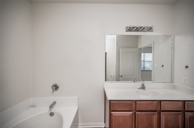 Building Photo - 7106 Montclair Peak Ln