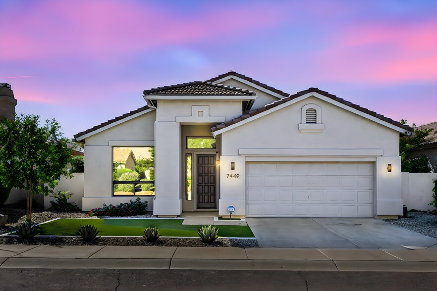 Building Photo - 7449 E Whistling Wind Way