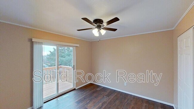 Building Photo - 2615 Tomah Pl