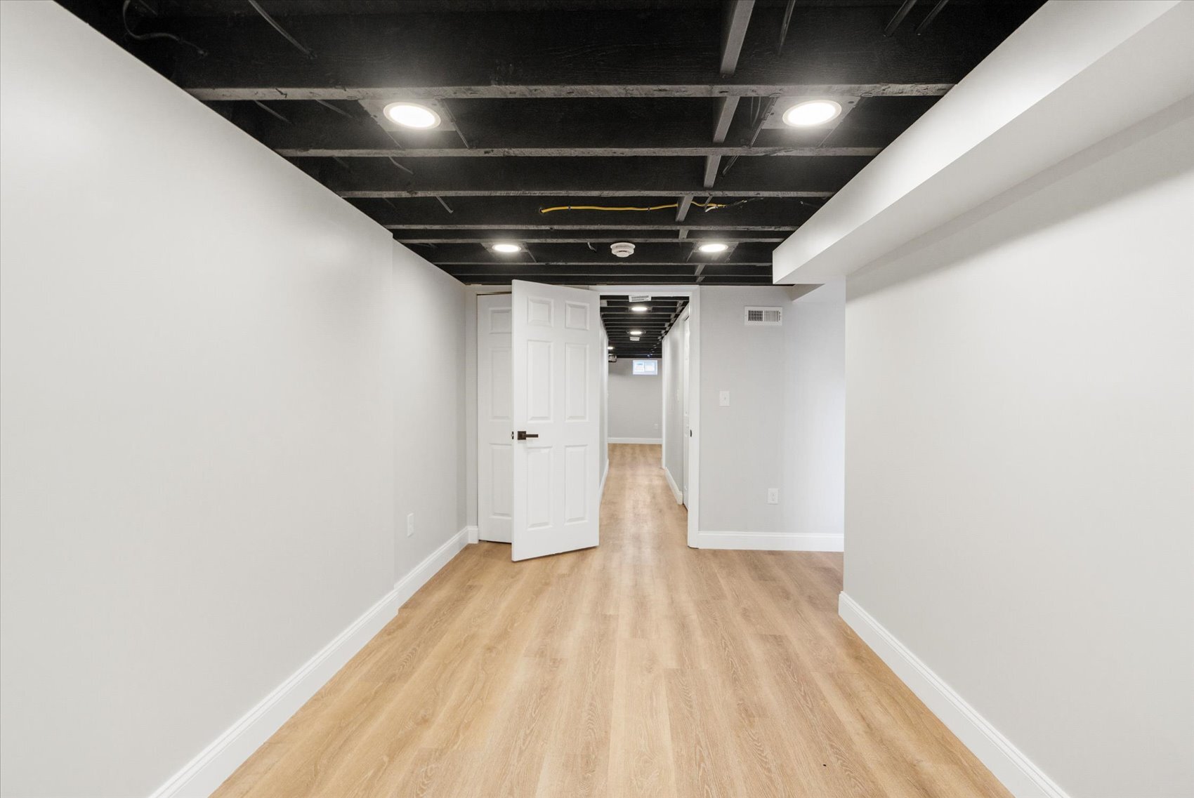 Building Photo - 1415 E Lanvale St