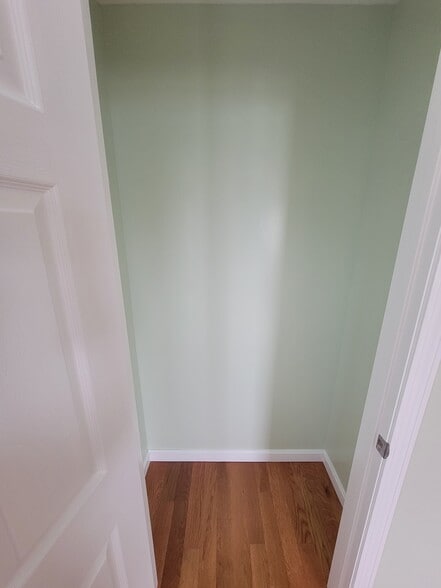 Building Photo - 33 Hamilton St