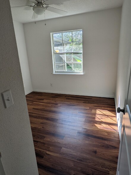 Building Photo - 1280 Gallaten Rd