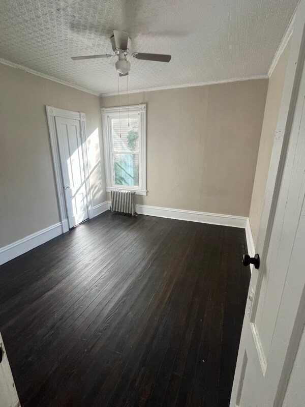 Building Photo - 387 S Elm St