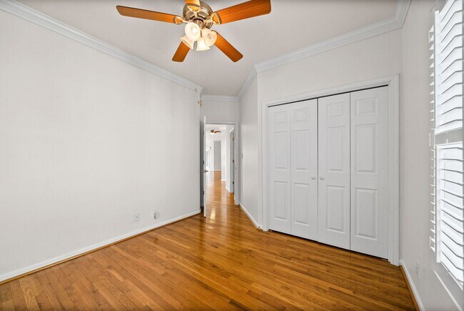 Building Photo - 3 Bedroom 2 Bath Pet Friendly Home For Rent with Community Pool Access!