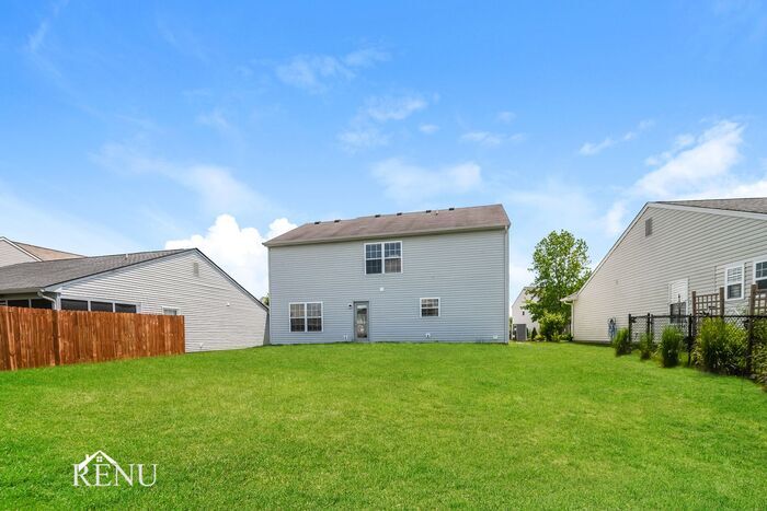 Building Photo - 19307 Fox Chase Dr