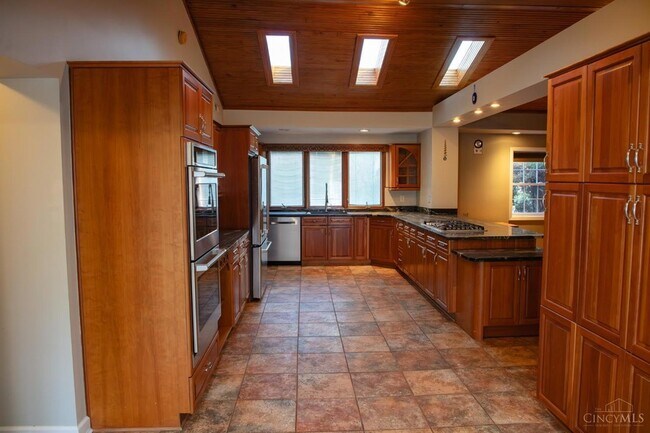 Building Photo - 8593 Concord Hills Cir