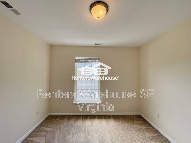 Building Photo - 134 S Kentucky Ave