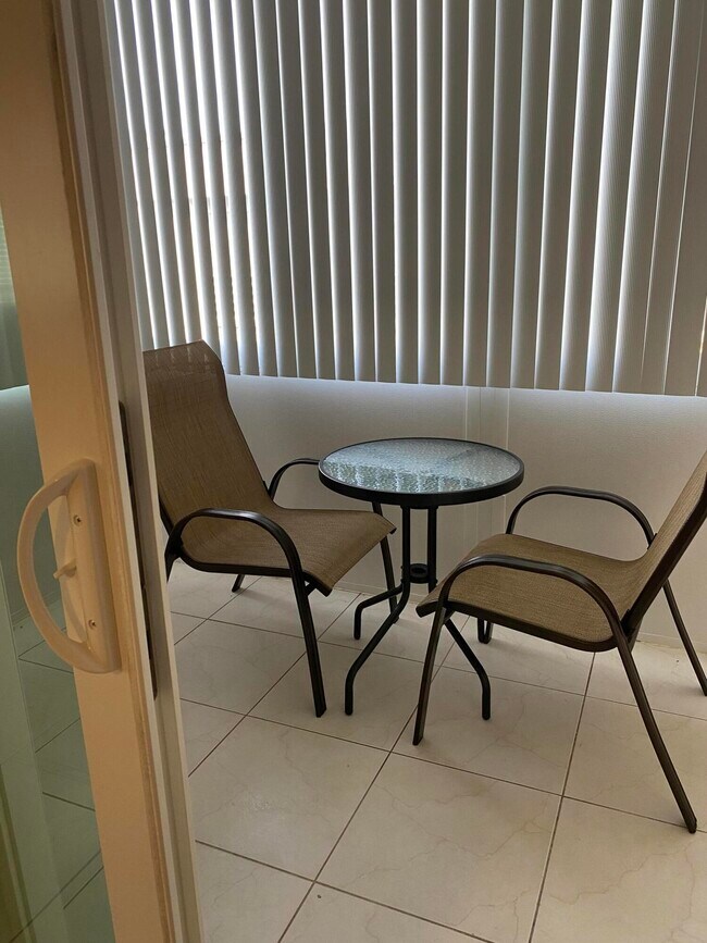 Building Photo - 368 Piedmont H