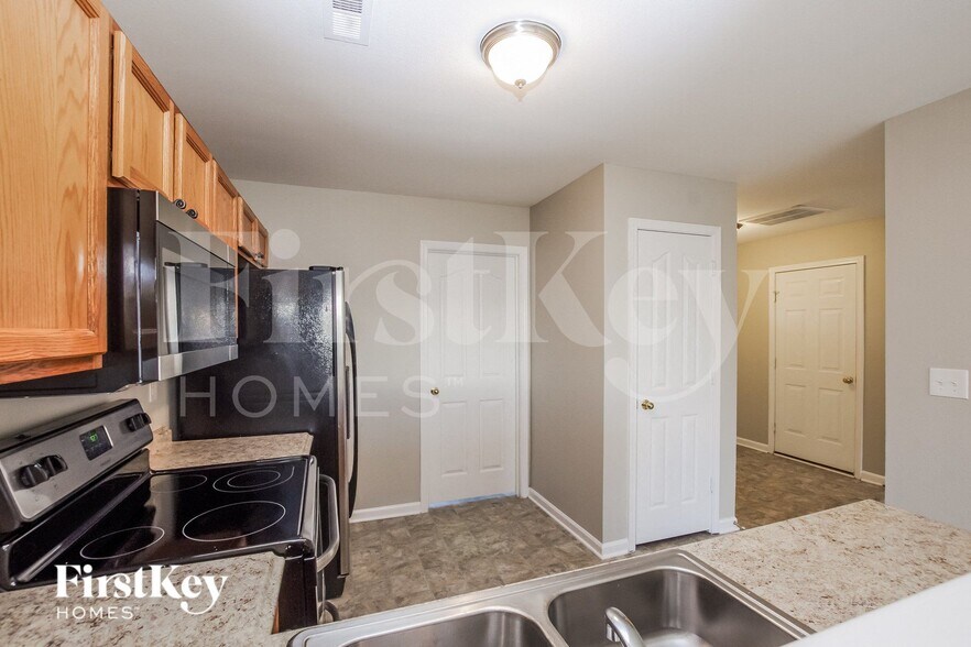 Building Photo - 11720 Winter Pine Ln