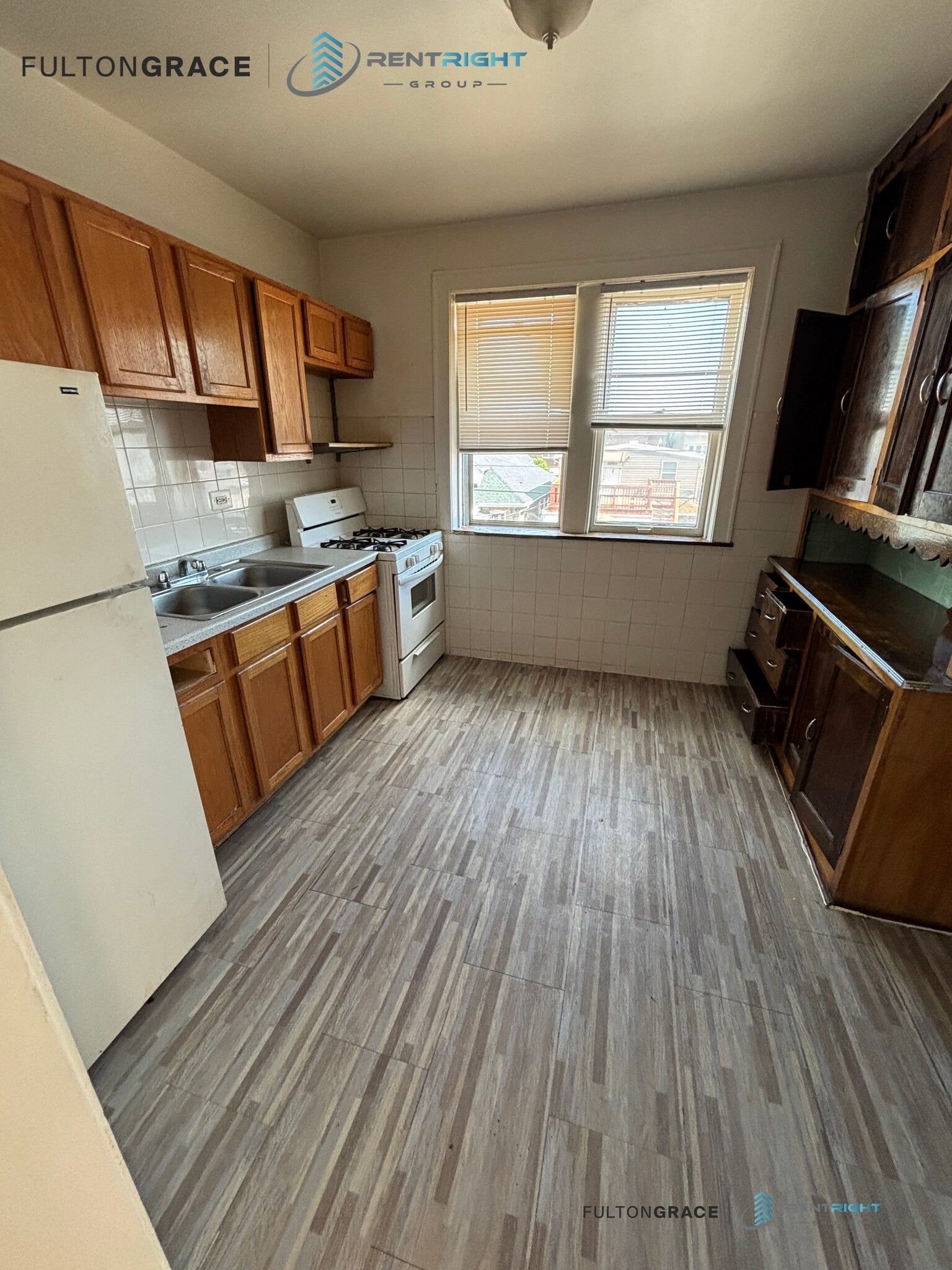 Building Photo - 4645 N Elston Ave