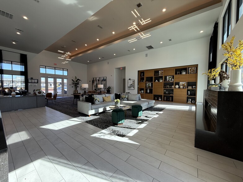 Building Photo - 3144 Gorge Way