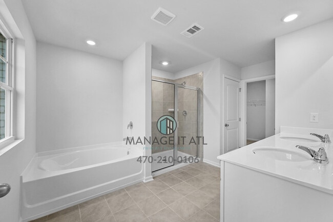 Building Photo - Brand New 3 Bedroom Townhome in Buford, GA