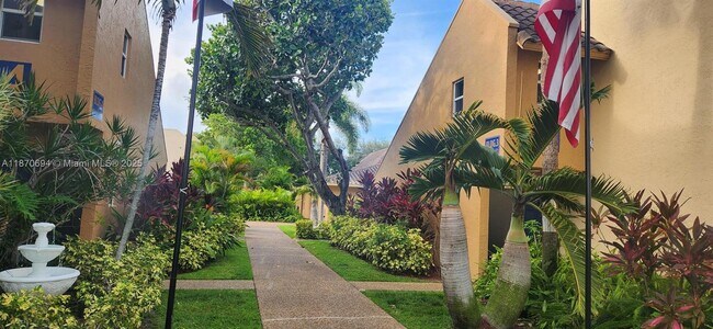 Building Photo - 959 SE 2nd Ave